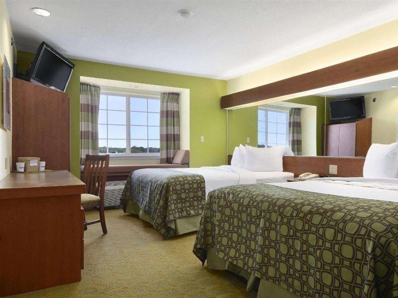 Super 8 By Wyndham San Antonio Airport North Hotel Kültér fotó